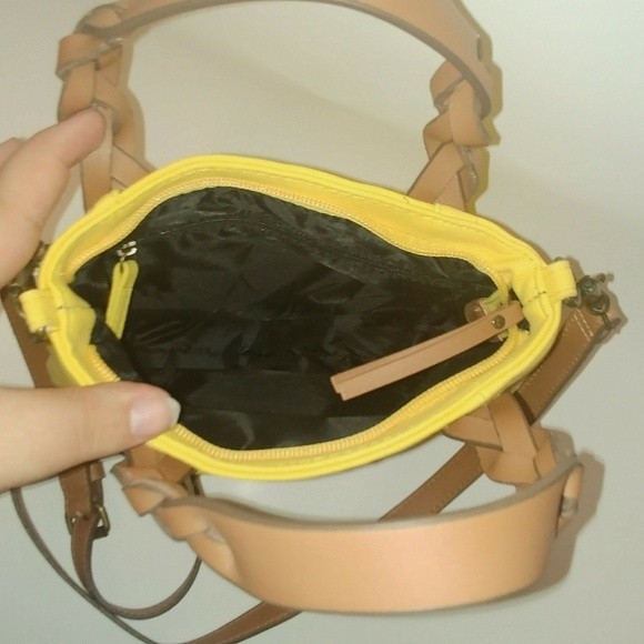 NWT Twig and Arrow Yellow Crossbody Handbag - Picture 3 of 6